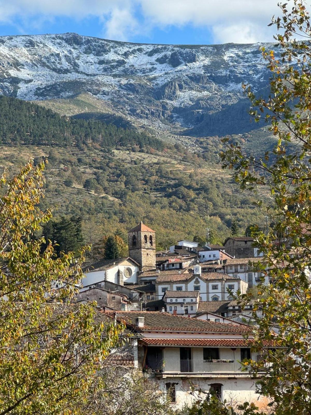 Hospedium Hotel La Fuente Candelario Buitenkant foto