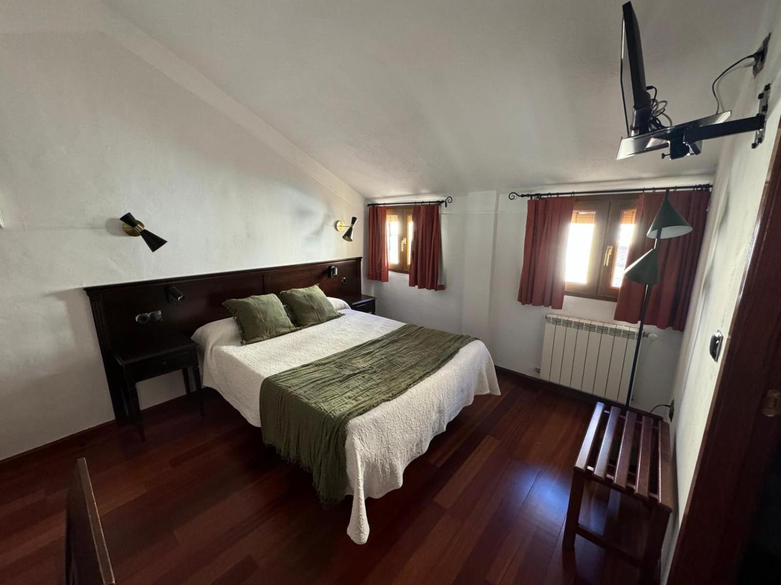 Hospedium Hotel La Fuente Candelario Buitenkant foto