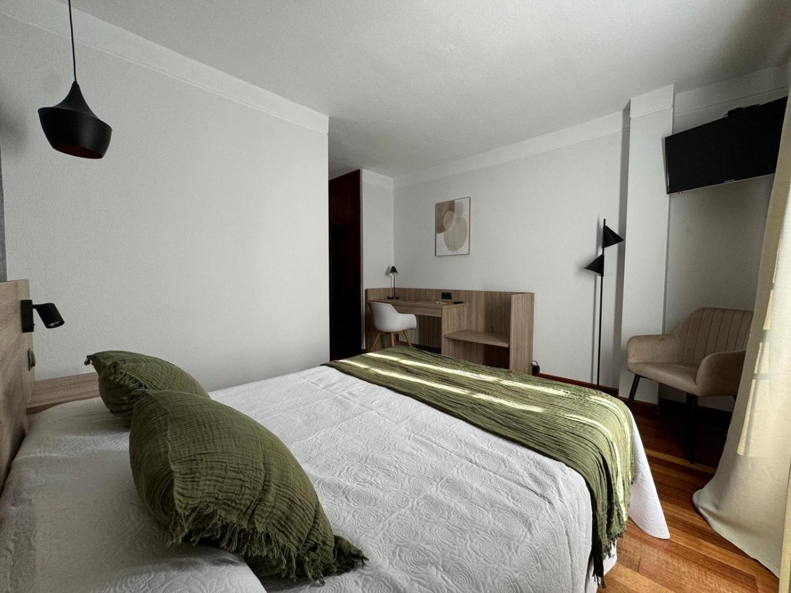 Hospedium Hotel La Fuente Candelario Buitenkant foto