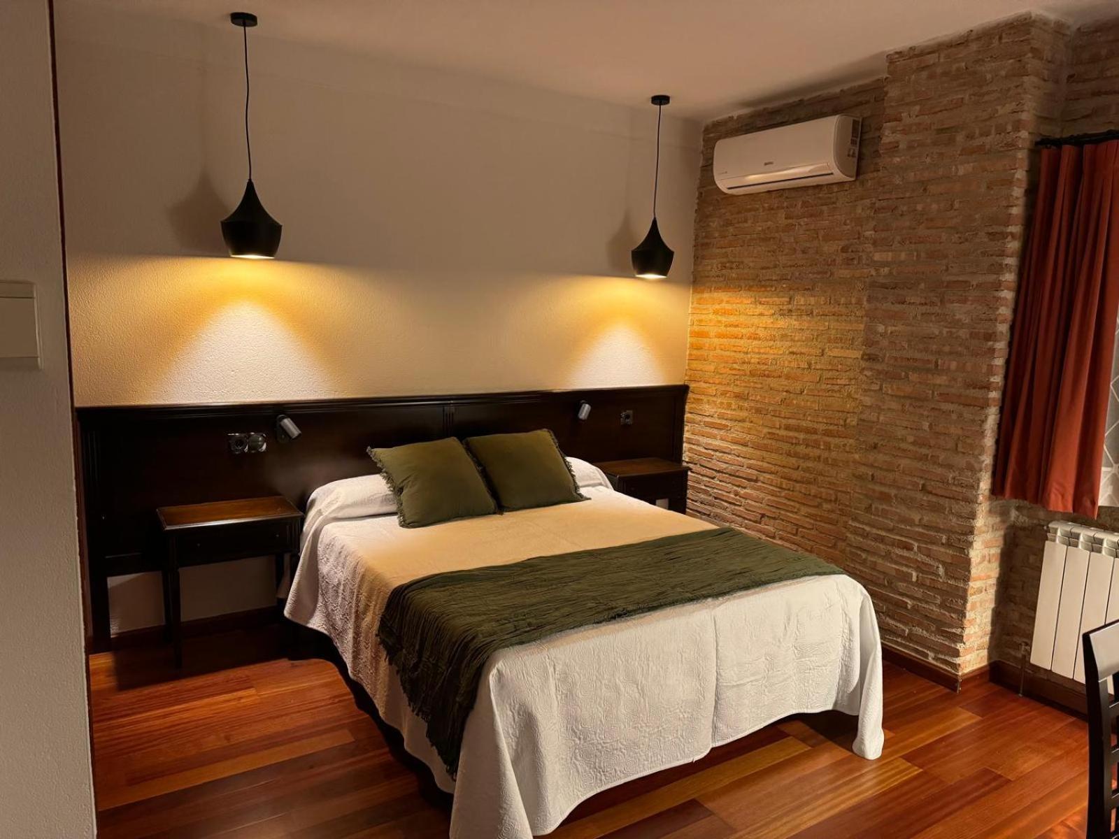 Hospedium Hotel La Fuente Candelario Buitenkant foto
